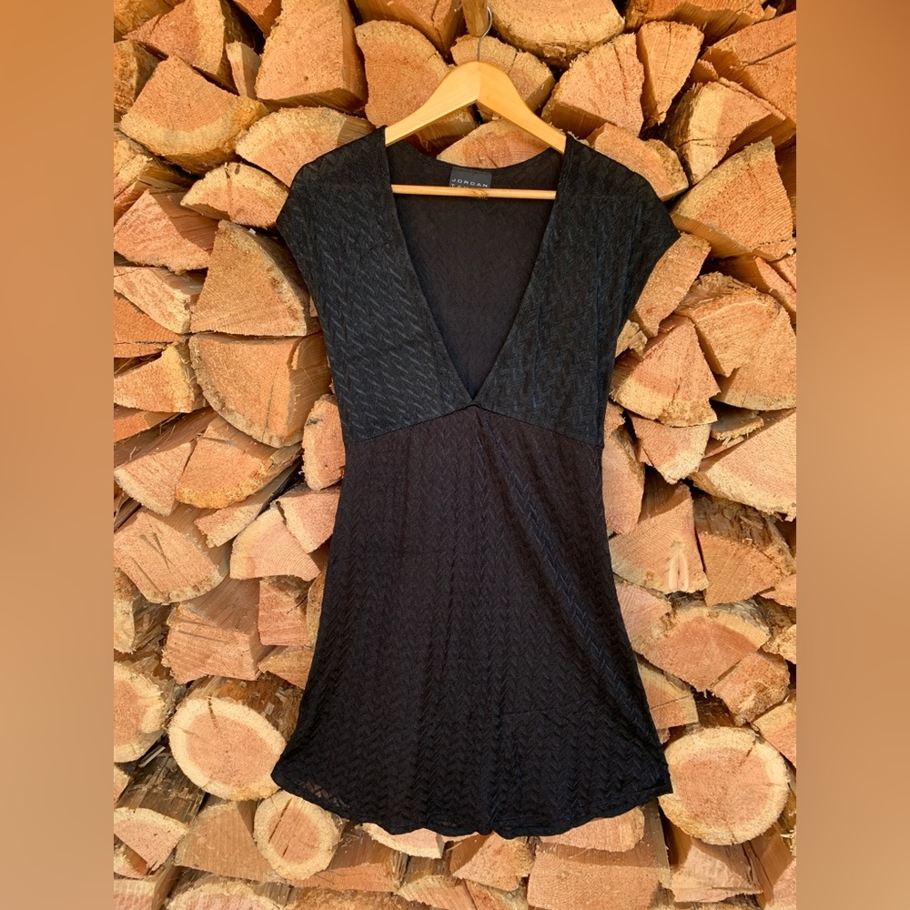 Jordan Taylor Collection Black Chevron Knit Deep V-Neck Mini Dress Cover‎ Up